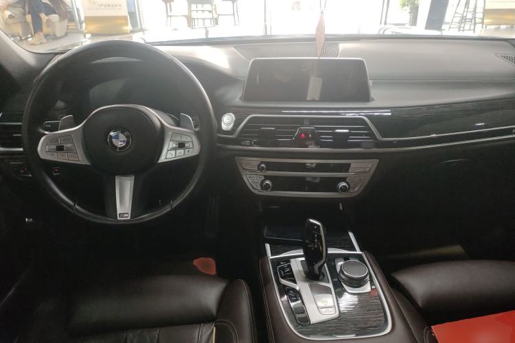 Used BMW 7 Series 2021 730Li M Sport Package Center Console