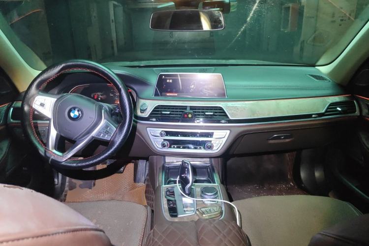 Used BMW 7 Series 2021 740Li Leading Edition Luxury Package Center Console