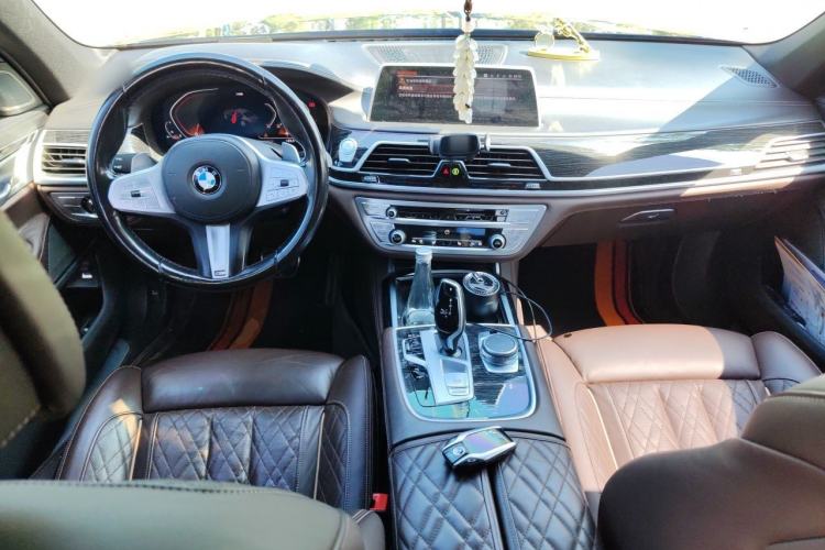 Used BMW 7 Series 2021 740Li Leading Model M Sport Package Center Console