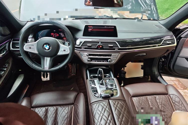 Used BMW 7 Series 2021 740Li Leading Model M Sport Package Center Console