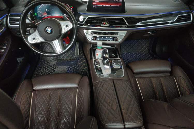 Used BMW 7 Series 2021 740Li Leading Model M Sport Package Center Console