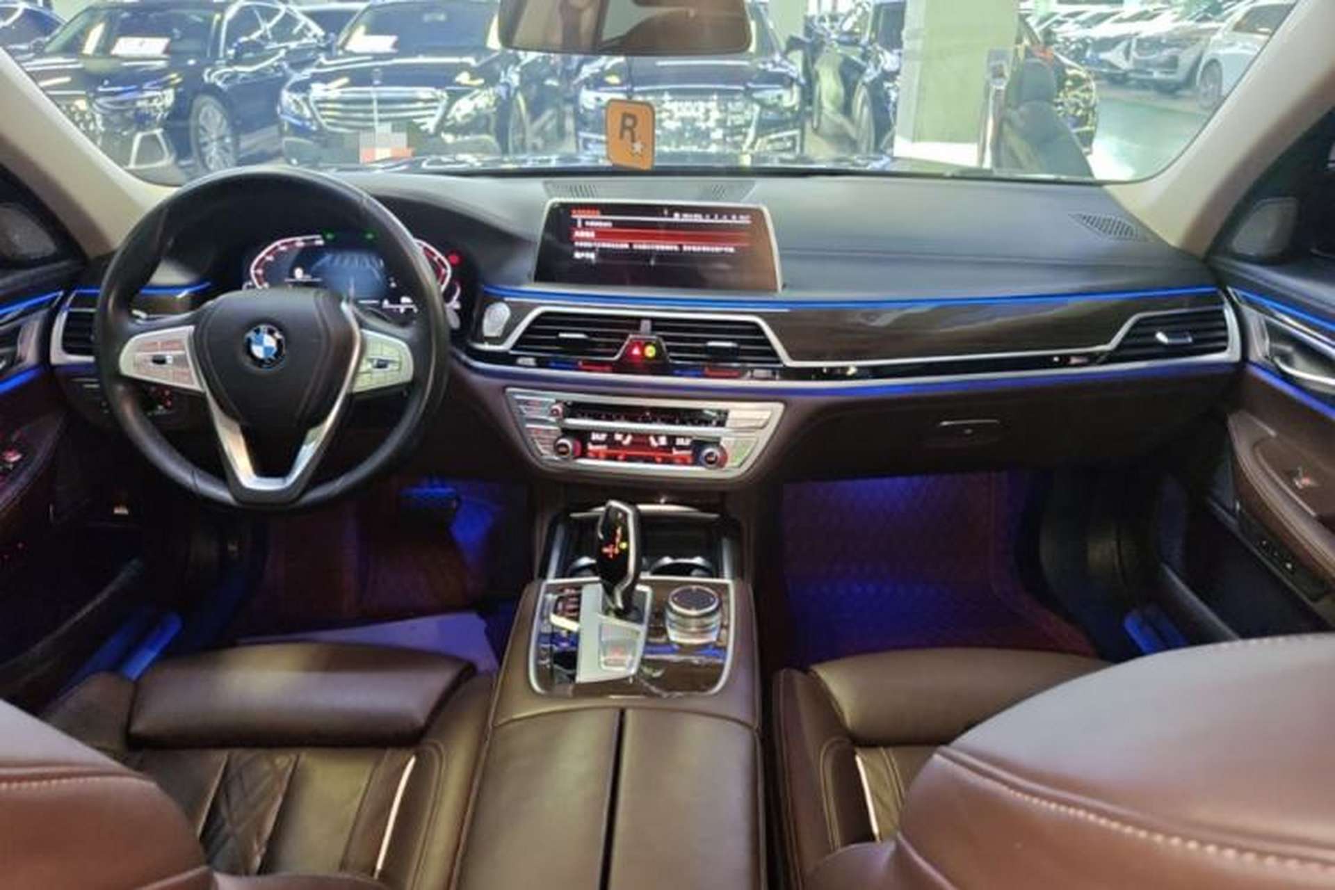 Used BMW 7 Series 2021 730Li Luxury Package Center Console
