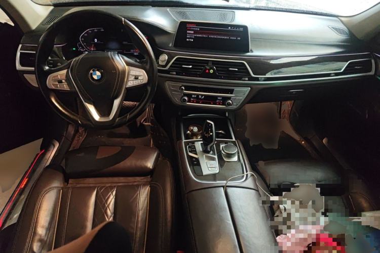 Used BMW 7 Series 2021 730Li Luxury Package Center Console