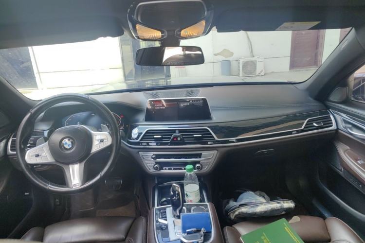 Used BMW 7 Series 2021 730Li M Sport Package Center Console