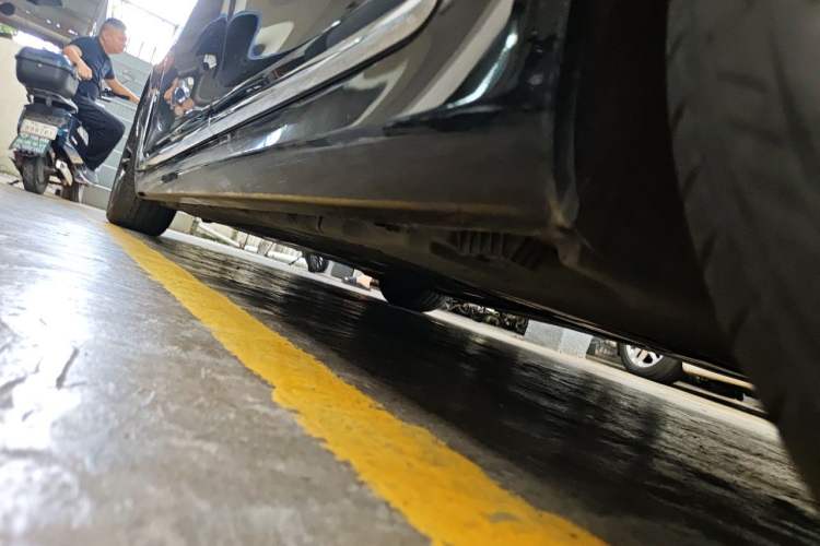 Used BMW 7 Series 2021 730Li M Sport Package Chassis Rear Left