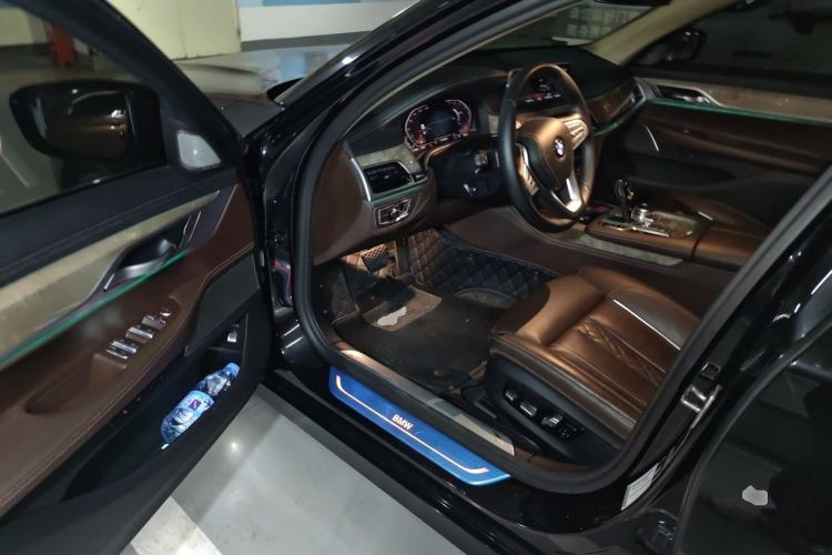 Used BMW 7 Series 2021 740Li Leading Edition Luxury Package Driver Seat