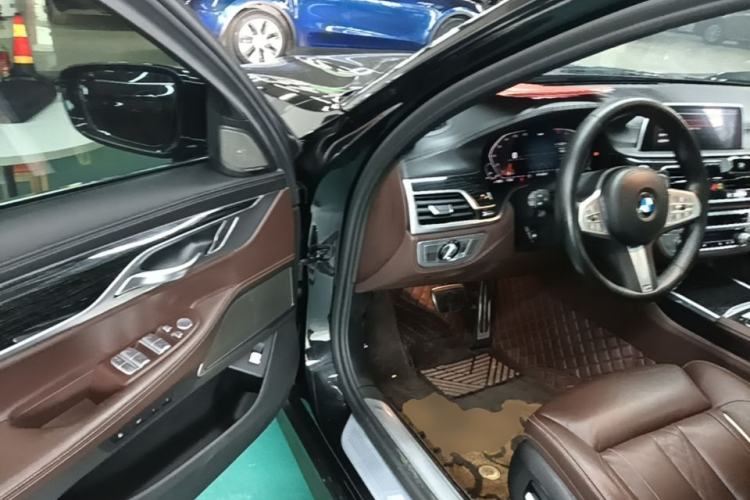Used BMW 7 Series 2021 730Li M Sport Package Driver Seat