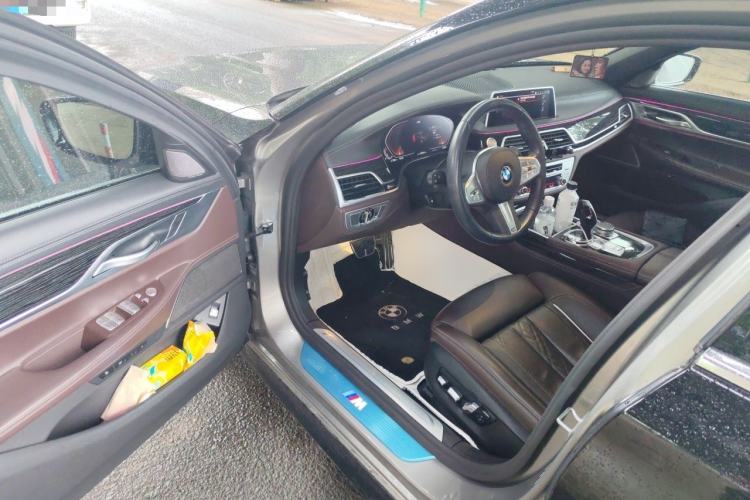 Used BMW 7 Series 2021 730Li M Sport Package Driver Seat