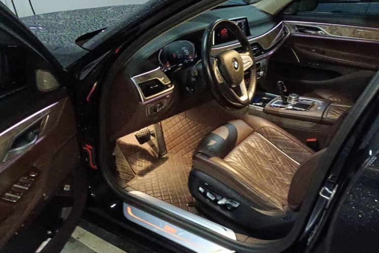 Used BMW 7 Series 2021 740Li Leading Edition Luxury Package Driver Seat