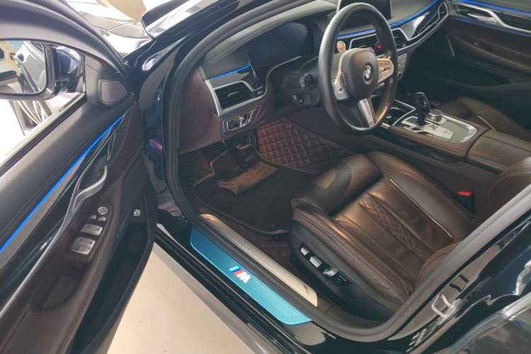 Used BMW 7 Series 2021 730Li M Sport Package Driver Seat