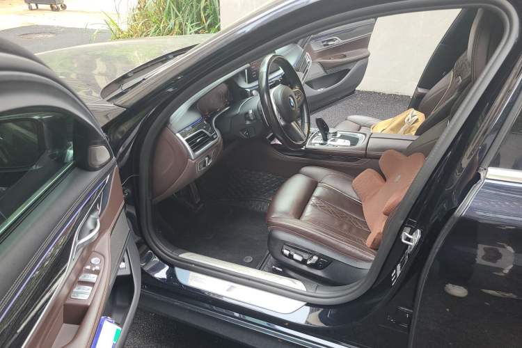 Used BMW 7 Series 2021 730Li M Sport Package Driver Seat