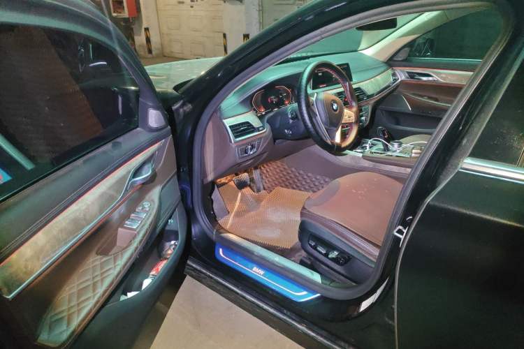 Used BMW 7 Series 2021 740Li Leading Edition Luxury Package Driver Seat