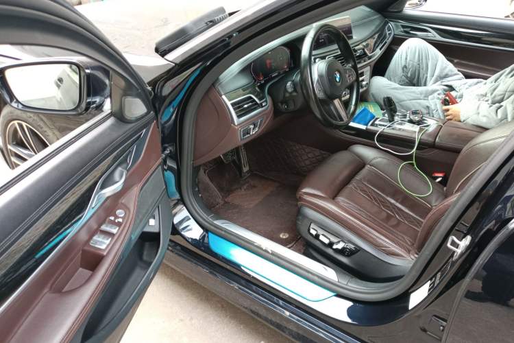 Used BMW 7 Series 2021 730Li M Sport Package Driver Seat