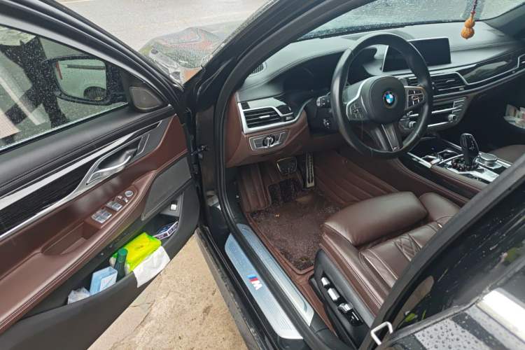 Used BMW 7 Series 2021 730Li M Sport Package Driver Seat