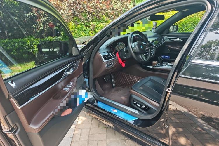 Used BMW 7 Series 2021 730Li M Sport Package Driver Seat