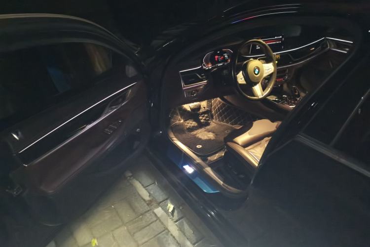Used BMW 7 Series 2021 730Li M Sport Package Driver Seat