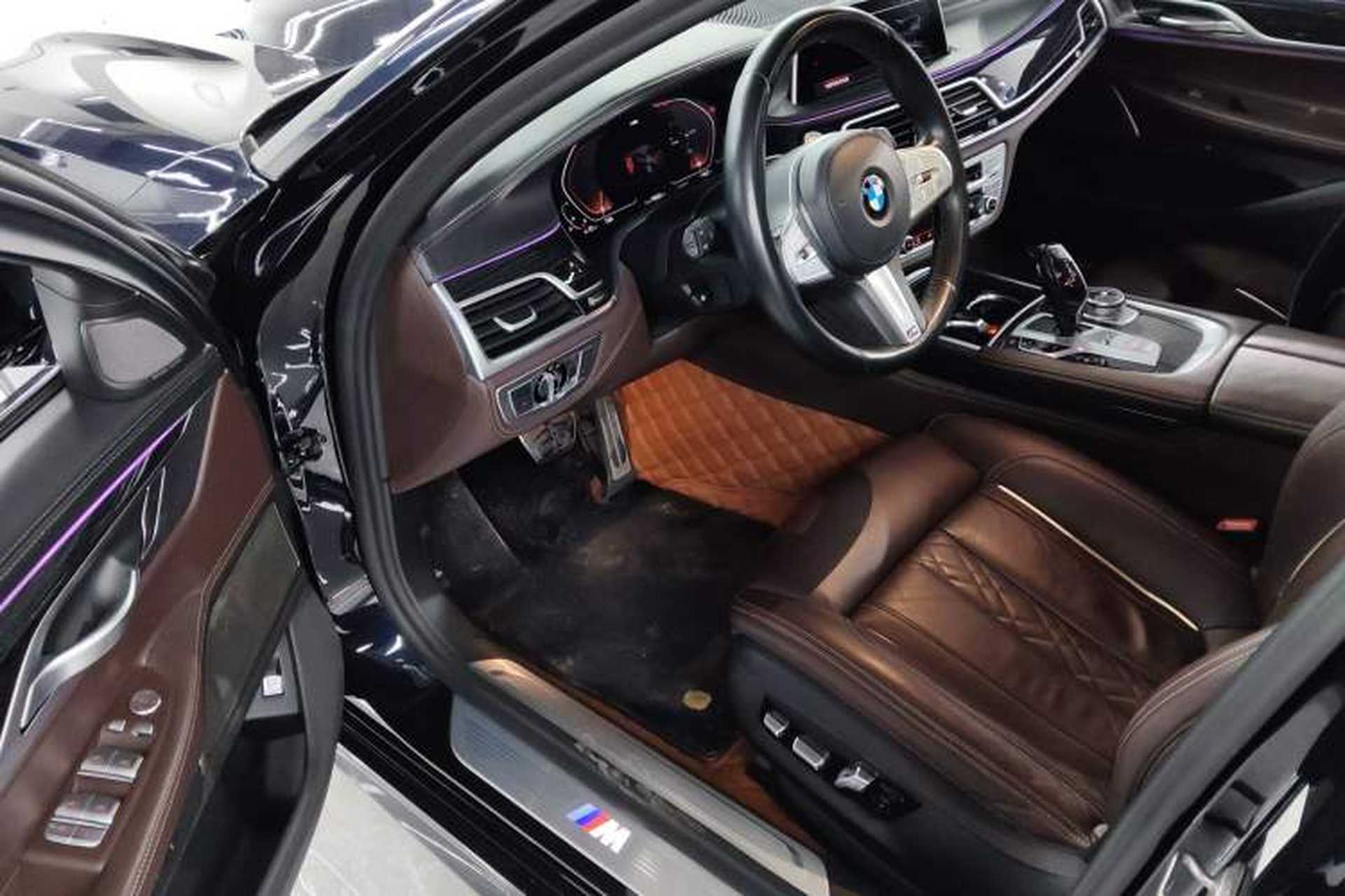 Used BMW 7 Series 2021 730Li M Sport Package Driver Seat