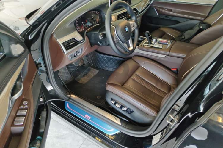 Used BMW 7 Series 2021 740Li Leading Edition Luxury Package Driver Seat