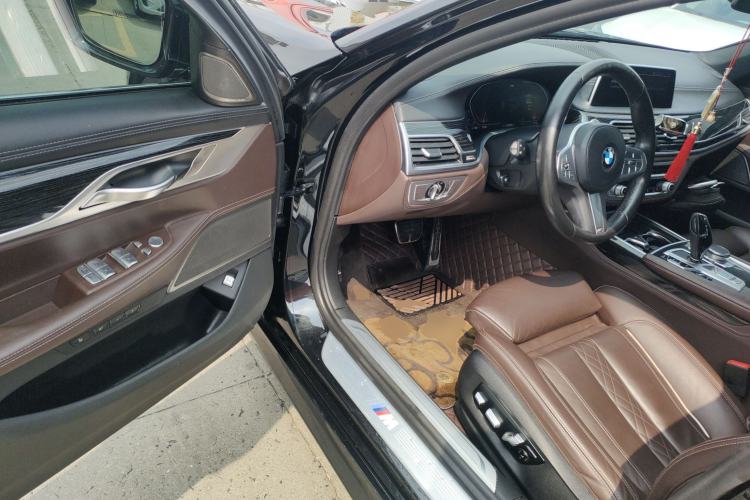 Used BMW 7 Series 2021 730Li M Sport Package Driver Seat