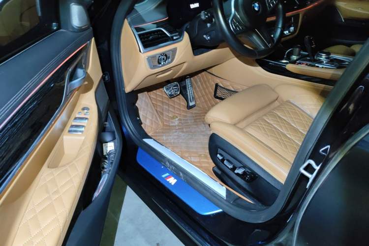 Used BMW 7 Series 2021 740Li Leading Model M Sport Package Driver Seat