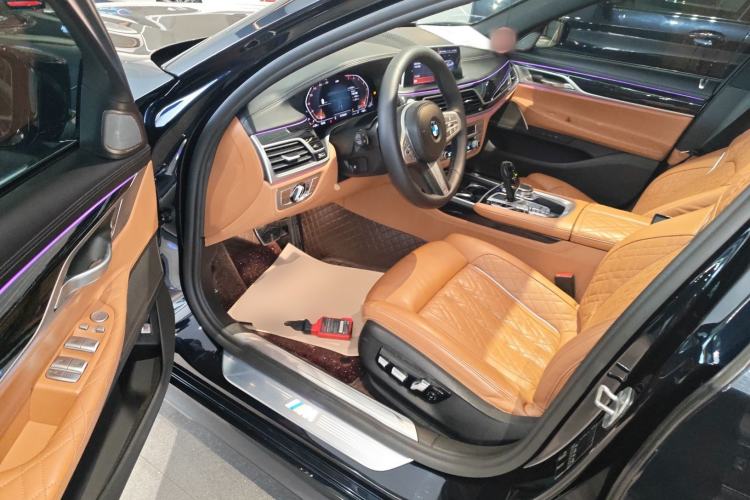 Used BMW 7 Series 2021 730Li M Sport Package Driver Seat