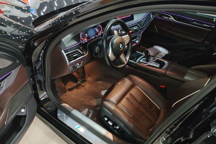 Used BMW 7 Series 2021 730Li M Sport Package Driver Seat