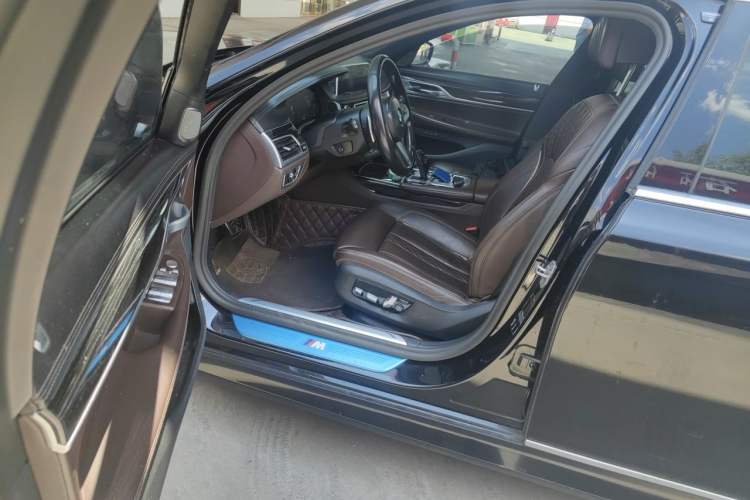 Used BMW 7 Series 2021 730Li M Sport Package Driver Seat