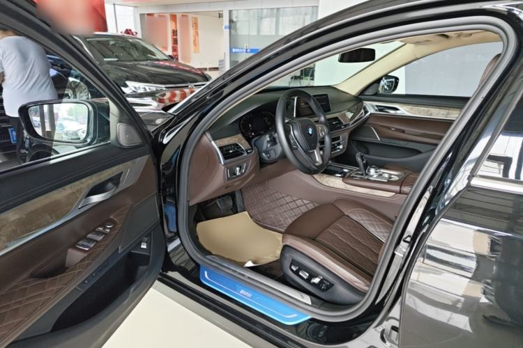 Used BMW 7 Series 2021 740Li Leading Edition Luxury Package Driver Seat