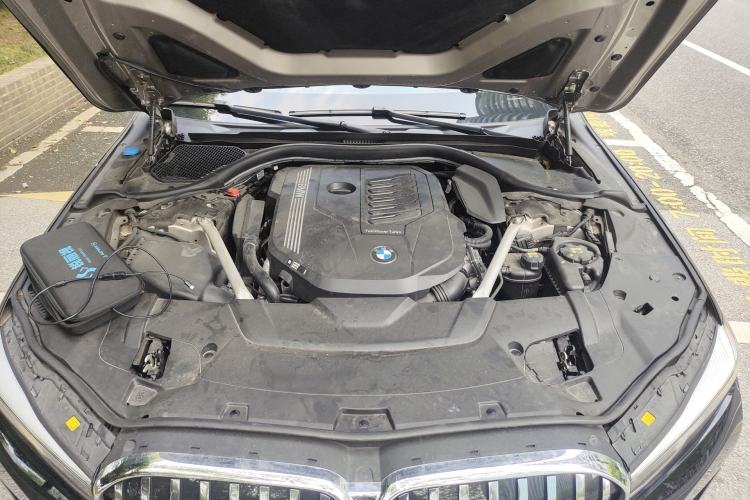 Used BMW 7 Series 2021 740Li Luxury Edition with Premium Package Engine Bay