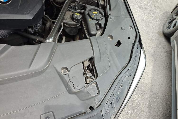 Used BMW 7 Series 2021 730Li Luxury Package Engine Bay Left