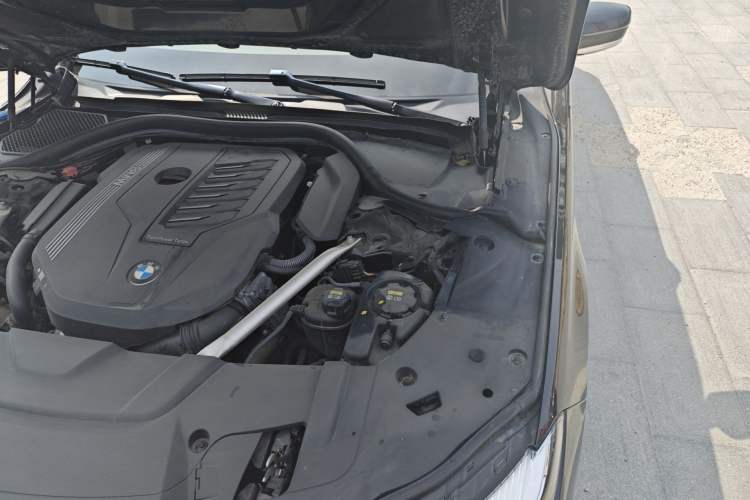 Used BMW 7 Series 2021 740Li Leading Edition Luxury Package Engine Bay Left
