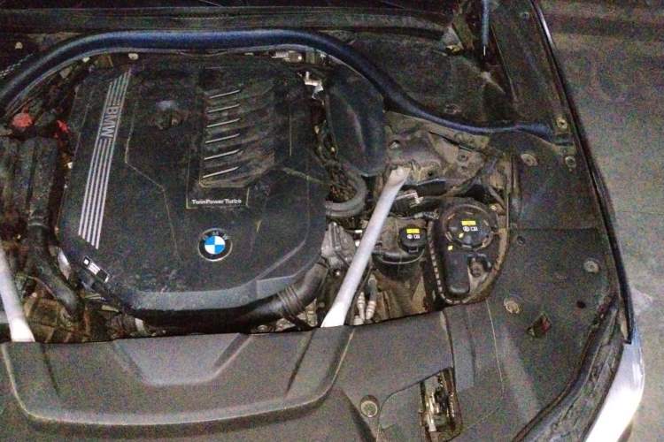 Used BMW 7 Series 2021 740Li Leading Edition Luxury Package Engine Bay Left