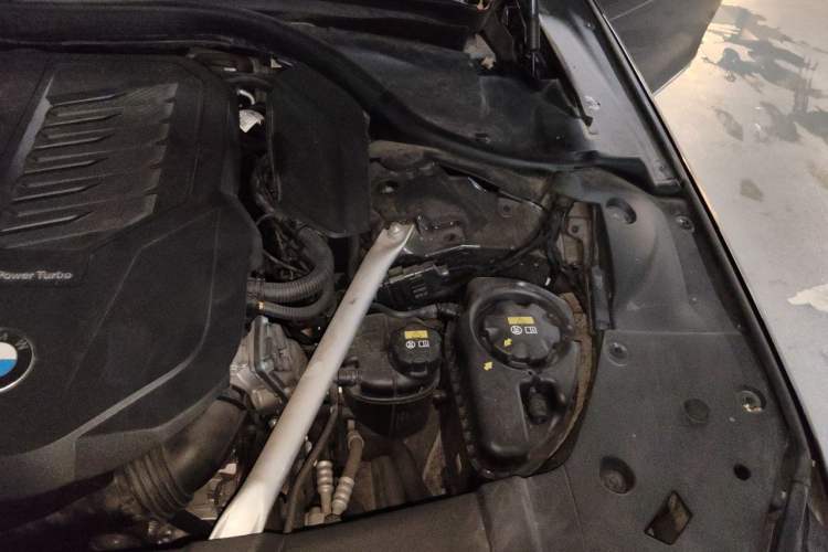 Used BMW 7 Series 2021 740Li Leading Model M Sport Package Engine Bay Left