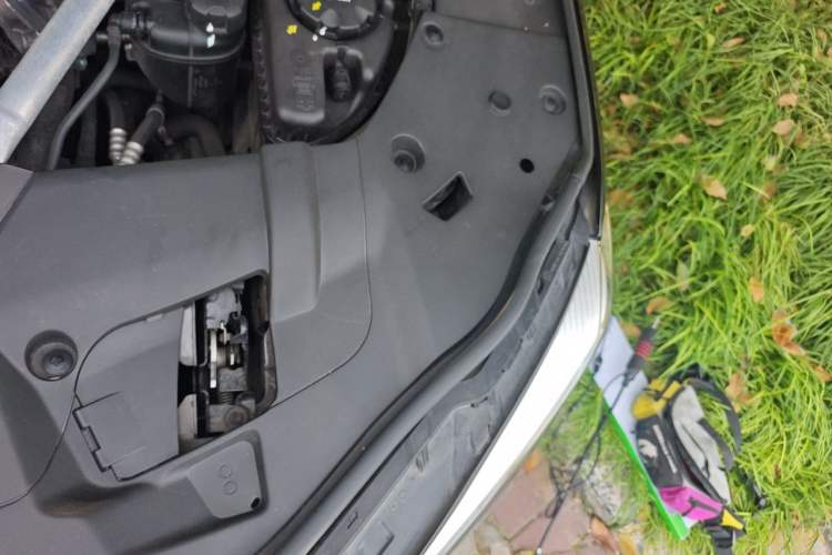 Used BMW 7 Series 2021 740Li Leading Model M Sport Package Engine Bay Left