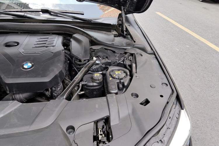 Used BMW 7 Series 2021 730Li M Sport Package Engine Bay Left