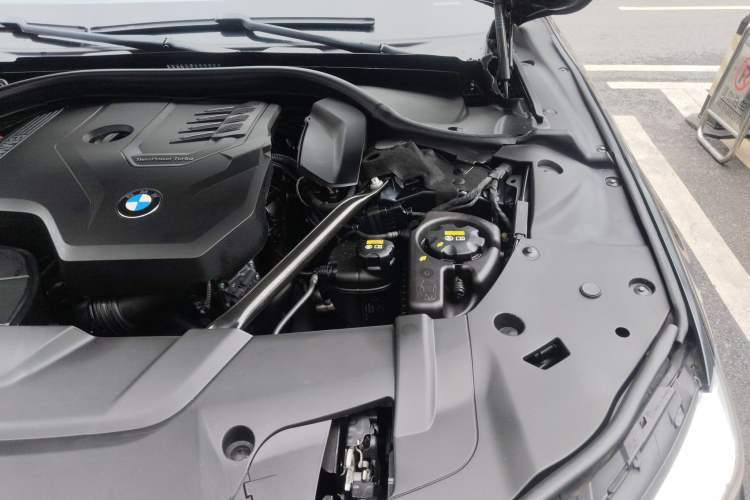 Used BMW 7 Series 2021 730Li M Sport Package Engine Bay Left