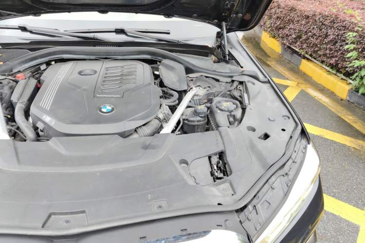 Used BMW 7 Series 2021 740Li Leading Model M Sport Package Engine Bay Left