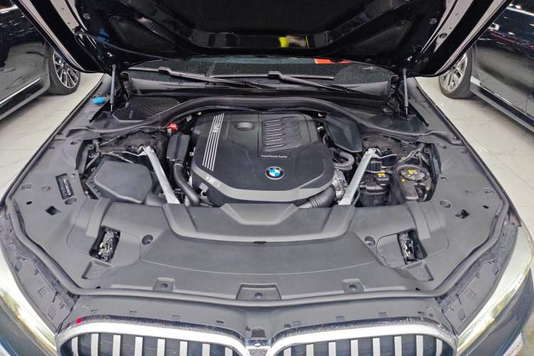 Used BMW 7 Series 2021 740Li Leading Model M Sport Package Engine Bay