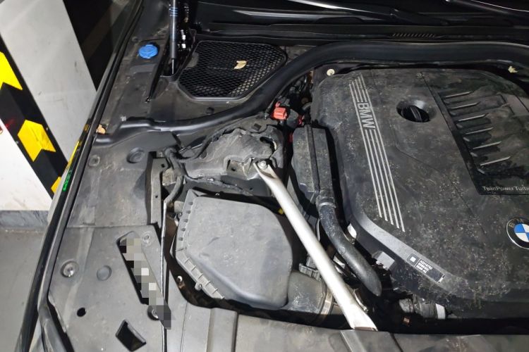 Used BMW 7 Series 2021 740Li Leading Edition Luxury Package Engine Bay Right