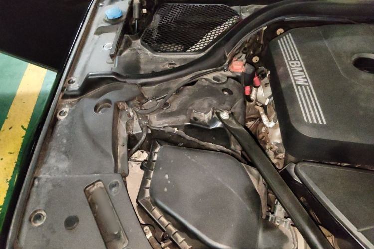 Used BMW 7 Series 2021 730Li Luxury Package Engine Bay Right