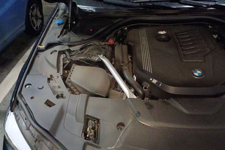 Used BMW 7 Series 2021 740Li Leading Edition Luxury Package Engine Bay Right
