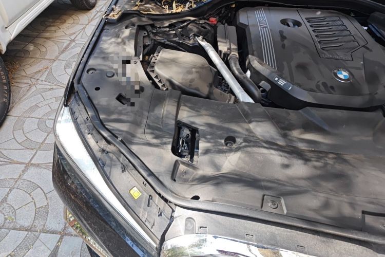 Used BMW 7 Series 2021 740Li xDrive Executive M Sport Package Engine Bay Right