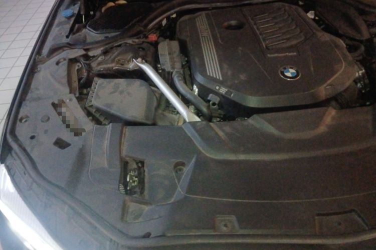 Used BMW 7 Series 2021 740Li Leading Model M Sport Package Engine Bay Right