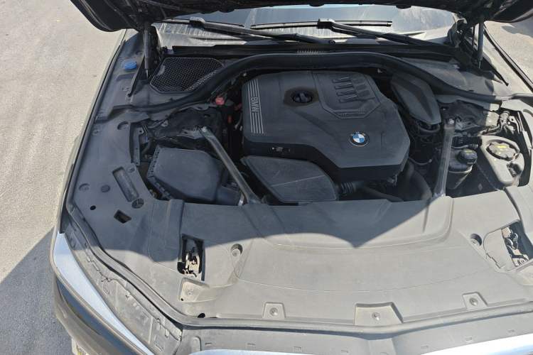 Used BMW 7 Series 2021 730Li M Sport Package Engine Bay Right