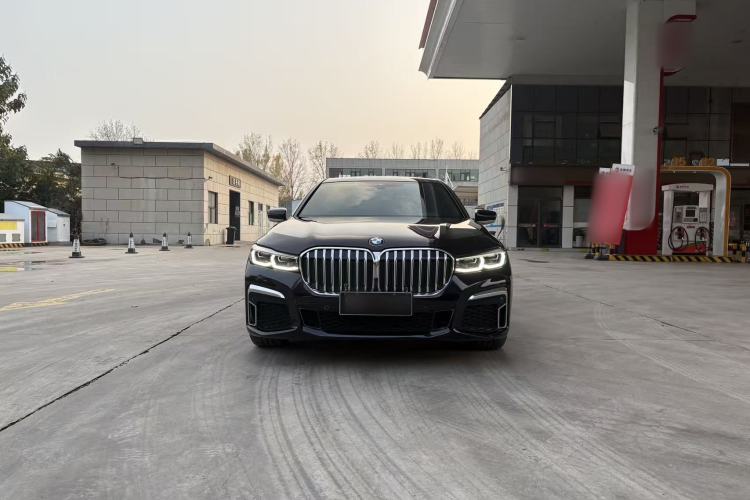 Used BMW 7 Series 2021 730Li M Sport Package Exterior 1