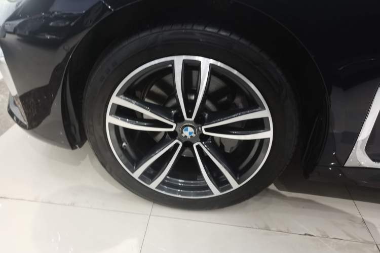 Used BMW 7 Series 2021 730Li M Sport Package Exterior 1