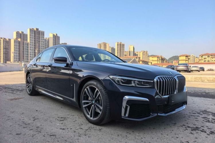 Used BMW 7 Series 2021 730Li M Sport Package Exterior 2