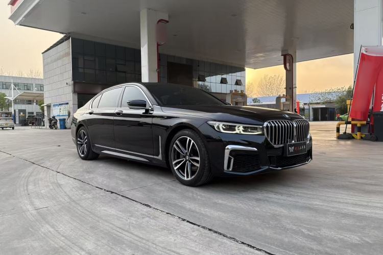Used BMW 7 Series 2021 730Li M Sport Package Exterior 2