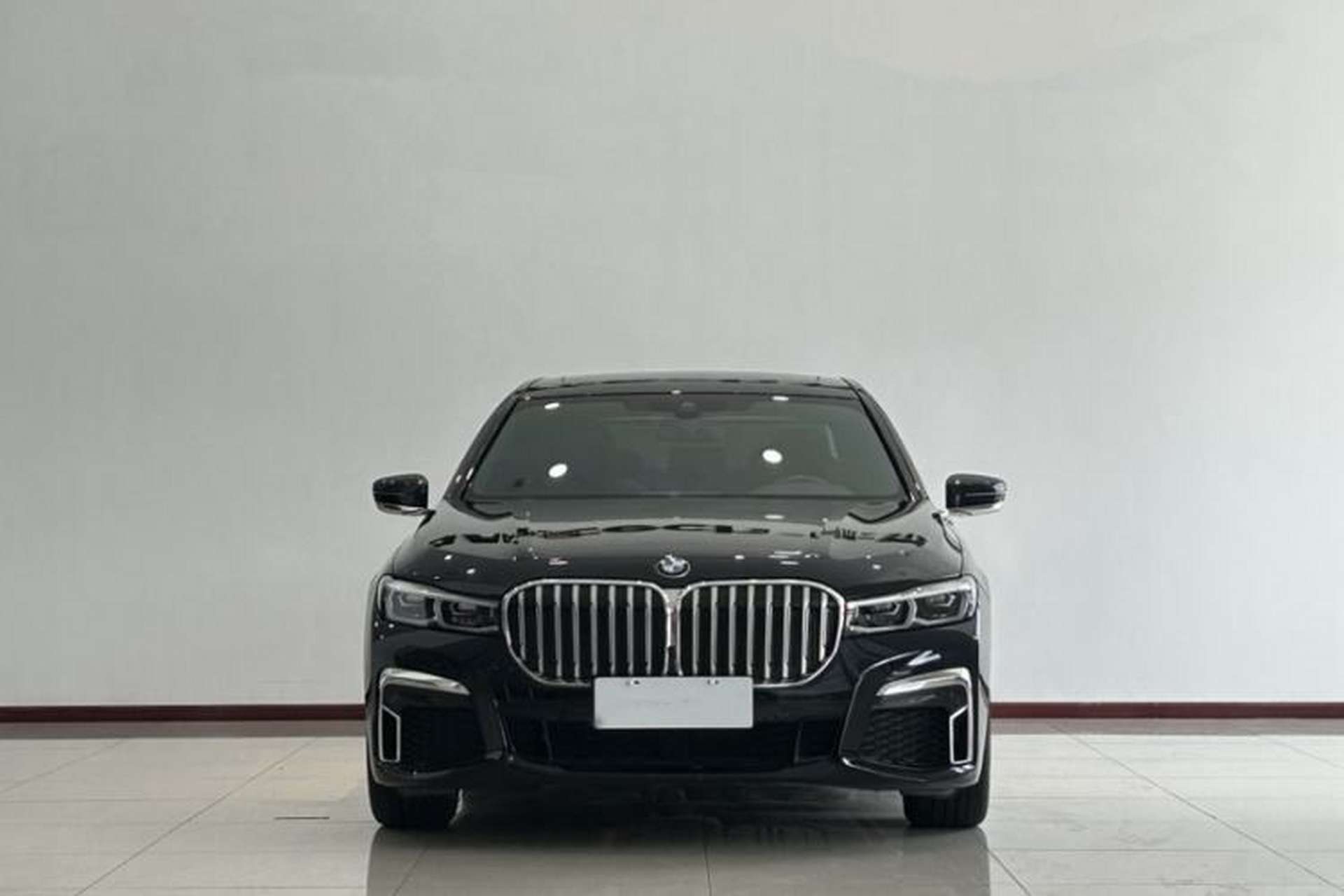 Used BMW 7 Series 2021 730Li M Sport Package Exterior 2