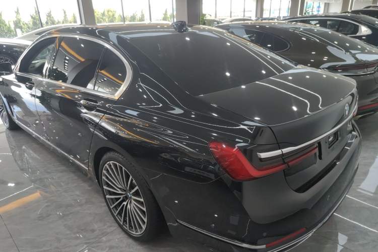 Used BMW 7 Series 2021 740Li Leading Edition Luxury Package Exterior 2